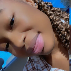 Meet your Posher, Nakia